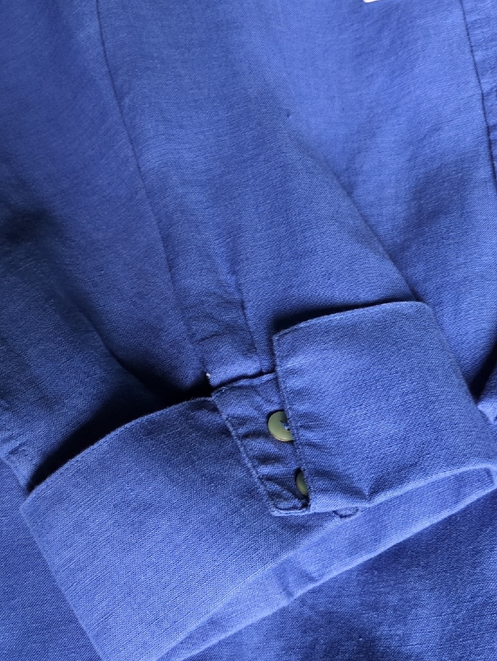 NWT....Chico's Blue "No Iron"Linen Blouse - Size 3 (US 16) - Picture 7 of 11